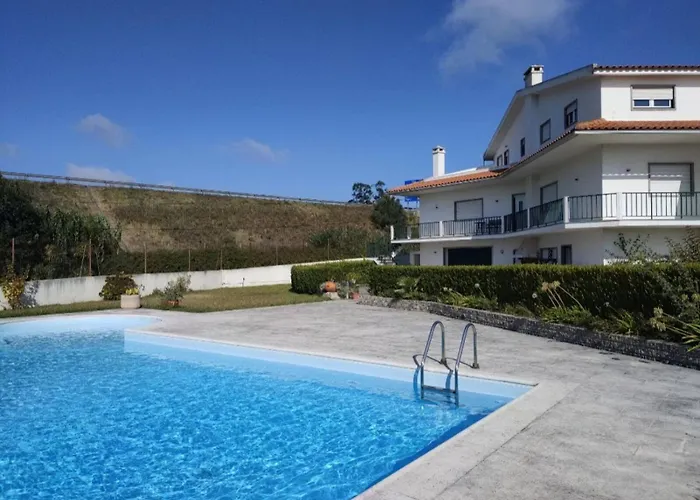 ヴィラ Vergikosk House - 4 Quartos Com Piscina Privada ボンバラル